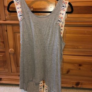 ❤️ Altar’d state grey crochet tank top - large
